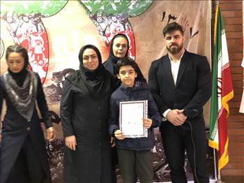 برگزاری مراسم گرامیداشت یوم الله 22 بهمن و تجلیل ا -  آلبوم تصاویر مدرسه هوشمند دیباگران