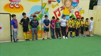 آموزش فوتبال -  آلبوم تصاویر مدرسه هوشمند دیباگران