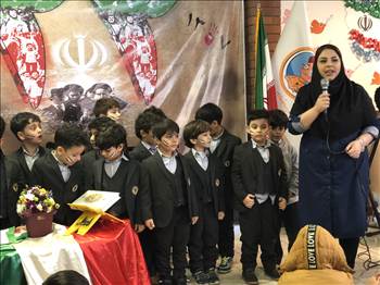 برگزاری مراسم گرامیداشت یوم الله 22 بهمن و تجلیل ا -  آلبوم تصاویر مدرسه هوشمند دیباگران