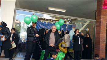 جشن میلاد رسول اکرم (ص) و ... - آلبوم تصاویر مدرسه هوشمند دیباگران