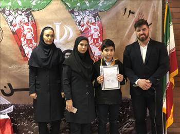 برگزاری مراسم گرامیداشت یوم الله 22 بهمن و تجلیل ا -  آلبوم تصاویر مدرسه هوشمند دیباگران