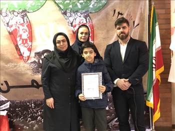 برگزاری مراسم گرامیداشت یوم الله 22 بهمن و تجلیل ا -  آلبوم تصاویر مدرسه هوشمند دیباگران