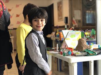 نمایشگاه دست سازه های دانش آموزی به مناسبت دهه فجر -  آلبوم تصاویر مدرسه هوشمند دیباگران