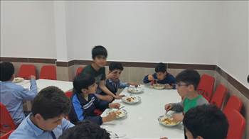 ناهار امروز دیباگران -  آلبوم تصاویر مدرسه هوشمند دیباگران