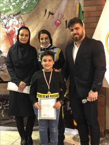 برگزاری مراسم گرامیداشت یوم الله 22 بهمن -  آلبوم تصاویر مدرسه هوشمند دیباگران