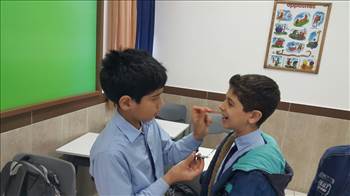 مصرف وارنیش فلورائد -  آلبوم تصاویر مدرسه هوشمند دیباگران