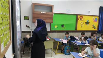 کلاس زبان انگلیسی  -  آلبوم تصاویر مدرسه هوشمند دیباگران