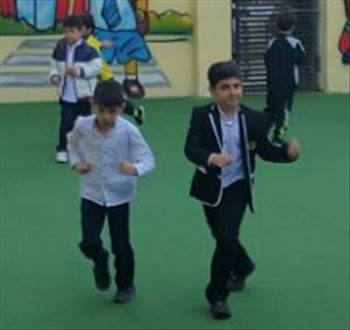 زنگ تفریح با نشاط  -  آلبوم تصاویر مدرسه هوشمند دیباگران